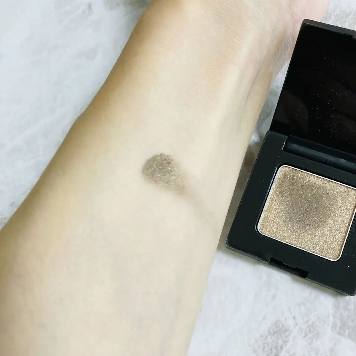 ニュアンス アイシャドウ w03 Hakage〈葉陰〉