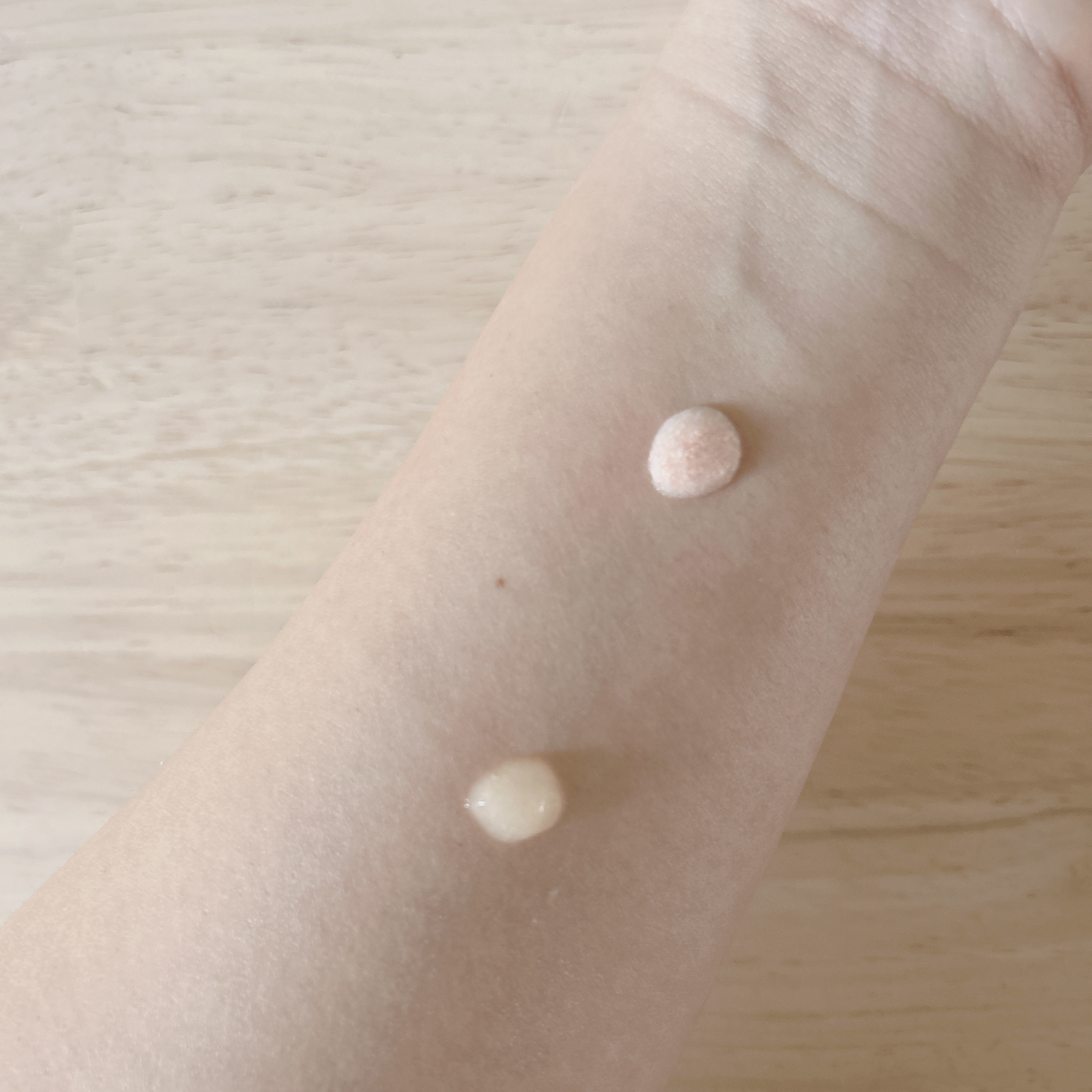 ビタミントーンアップサンセラム/VELY VELY/日焼け止めローションを使ったクチコミ（2枚目）