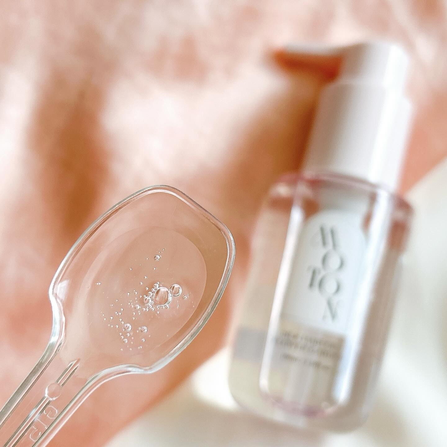 MOTON MOTON シルクヘアオイル フラワーガーデンのクチコミ「MOTON
シルクヘアオイル

SNSでもバズったMOTONのヘア&ボディミストからヘアオイル.....」（3枚目）