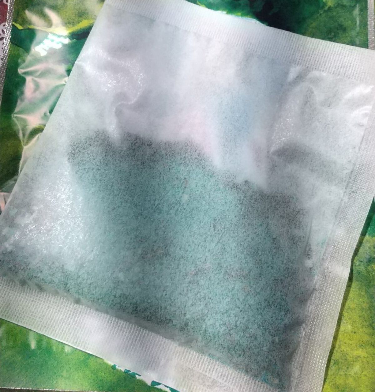 空想バスルーム 緑の森に舞い降りて/charley/無機塩系入浴剤を使ったクチコミ（2枚目）