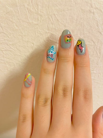 もっこ on LIPS 「 お久しぶりです。 新しいネイルです😈🩵 今回はドラマ、ACM..」(4枚目)