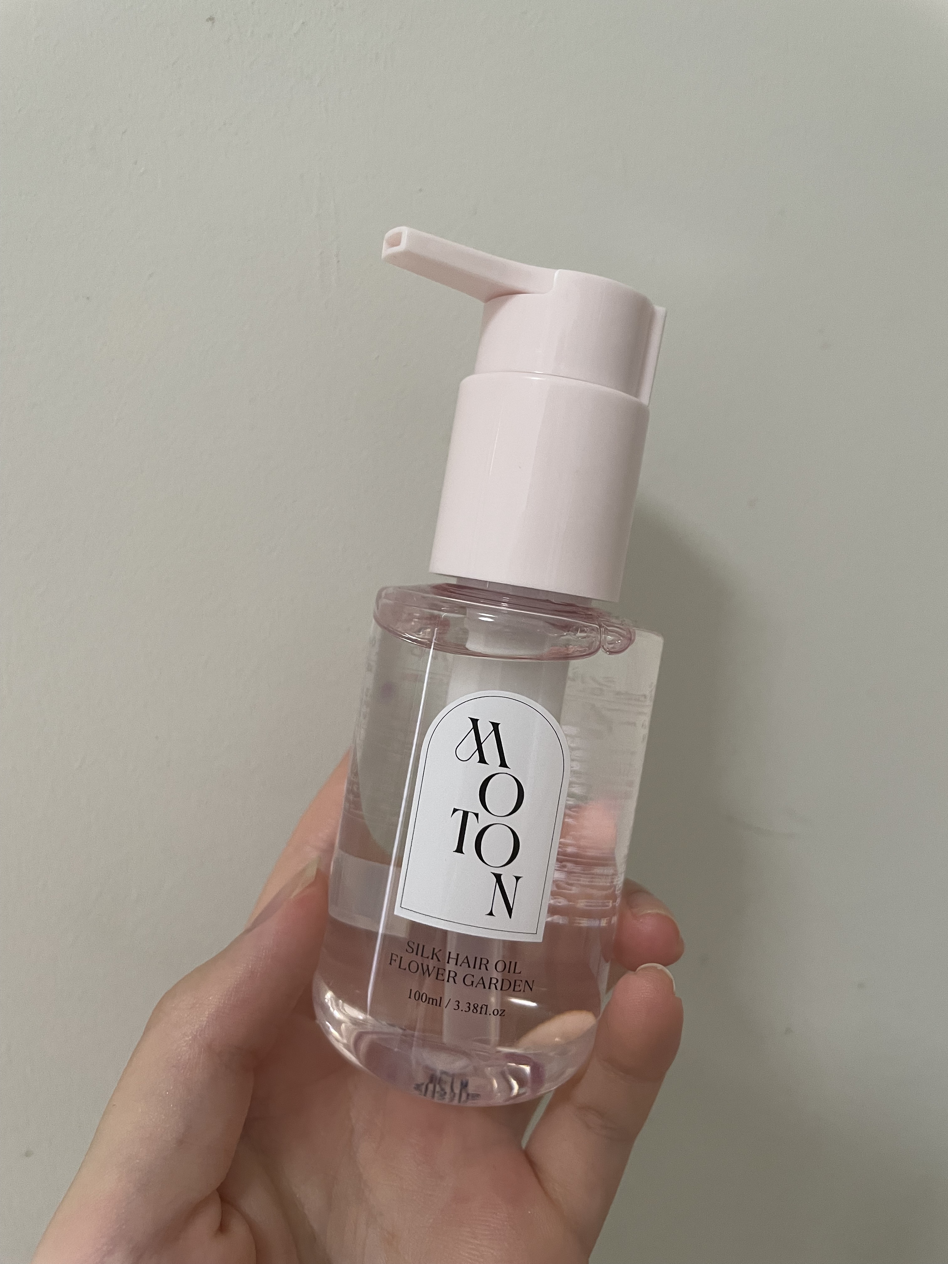 MOTON シルクヘアオイル フラワーガーデン/MOTON/ヘアオイルを使ったクチコミ（1枚目）