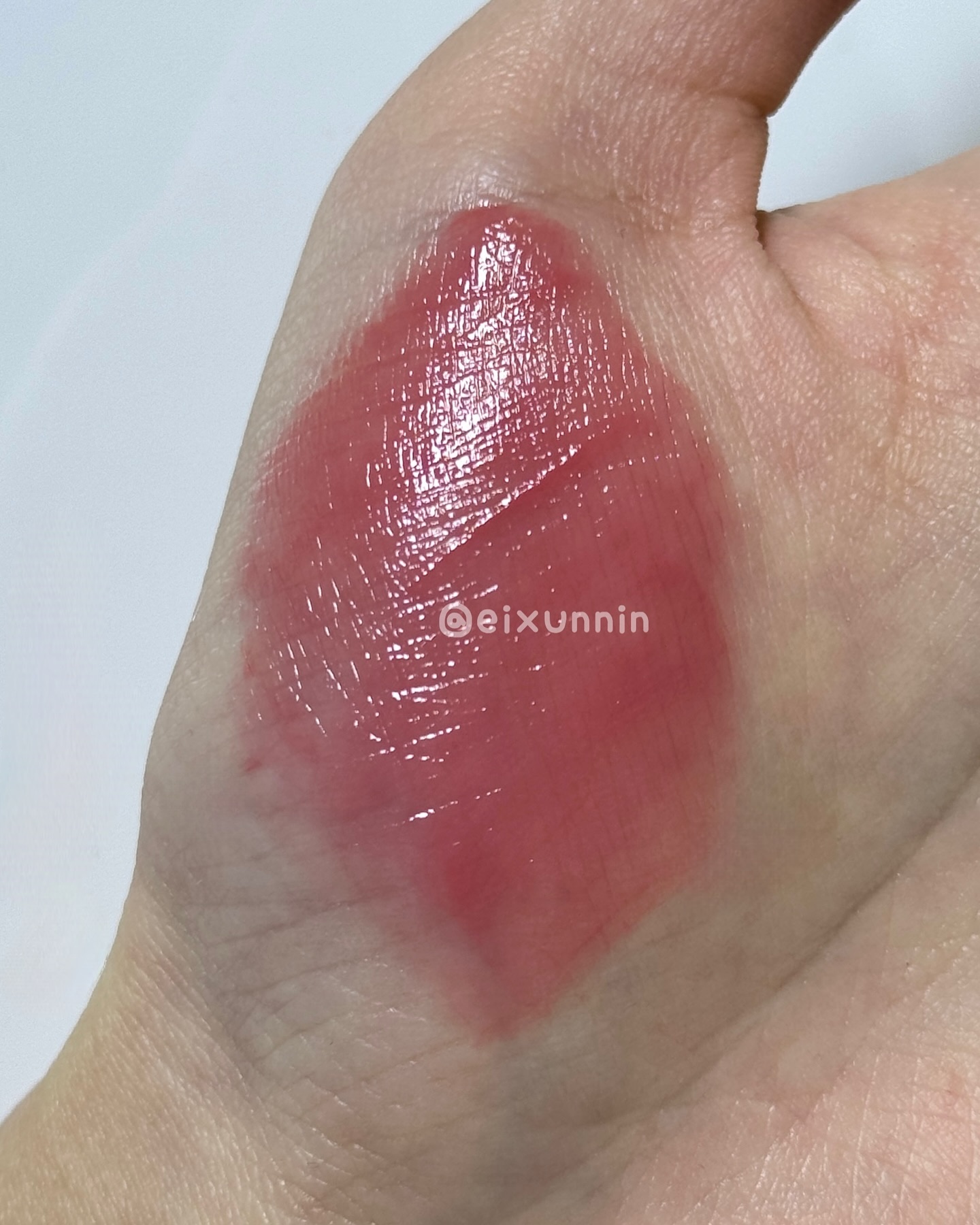 アップトゥーミー　ハグマイリップ　カラーロックプランパー 002 ミスベイブ/up2me/リッププランパーを使ったクチコミ（3枚目）