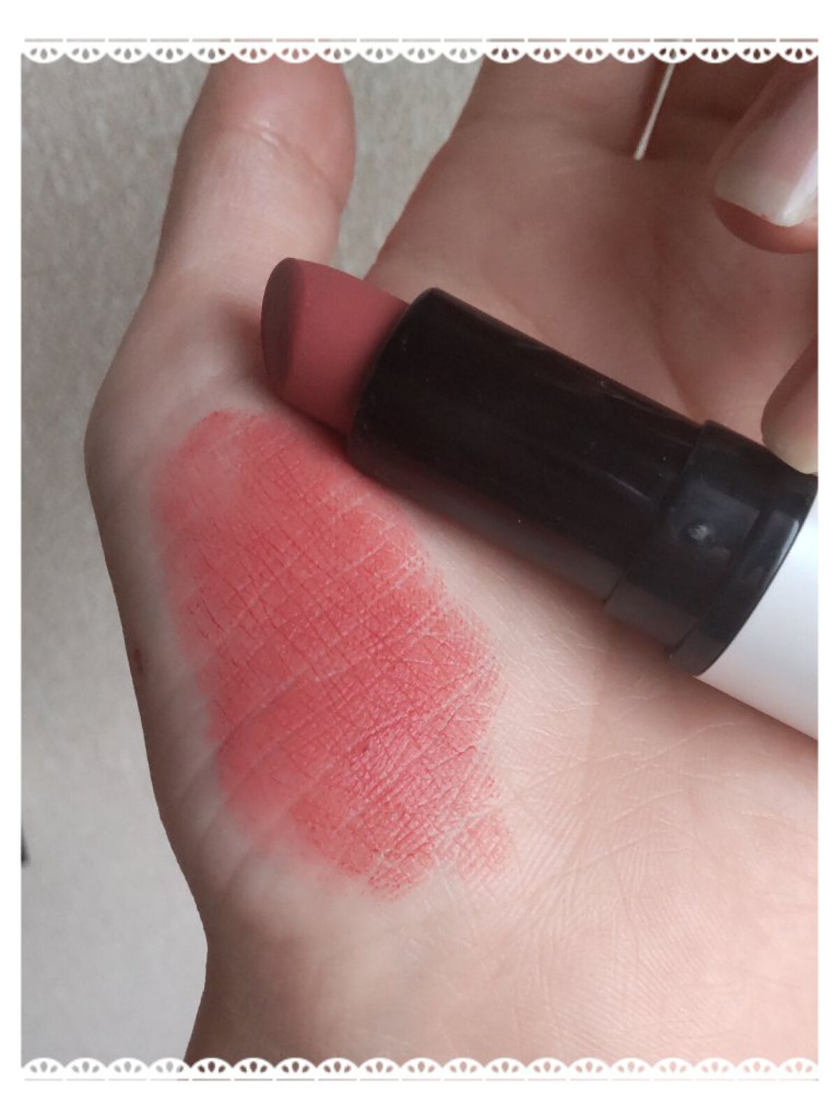 スムースマットリップスティック 06 MIA/Laka/口紅を使ったクチコミ（2枚目）