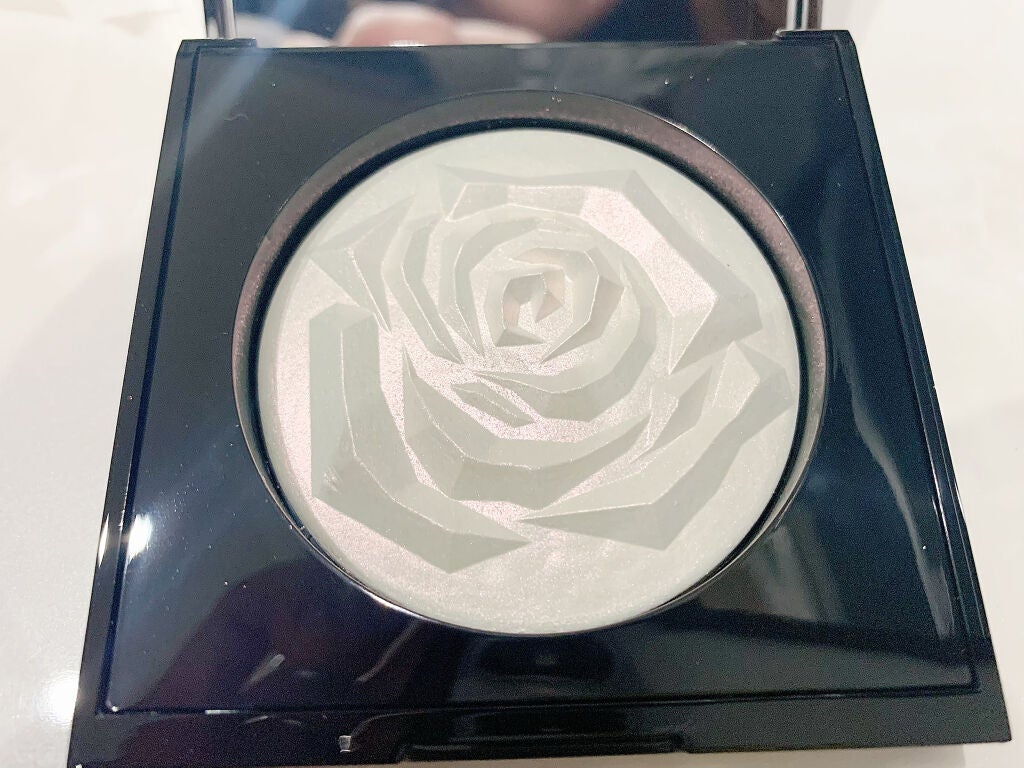 ラ ローズ ハイライター/LANCOME/パウダーハイライトを使ったクチコミ(3枚目)