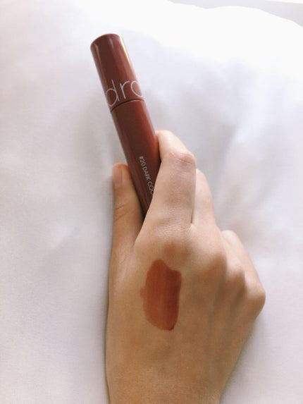 ジューシーラスティングティント/rom&nd/リップティントを使ったクチコミ(3枚目)