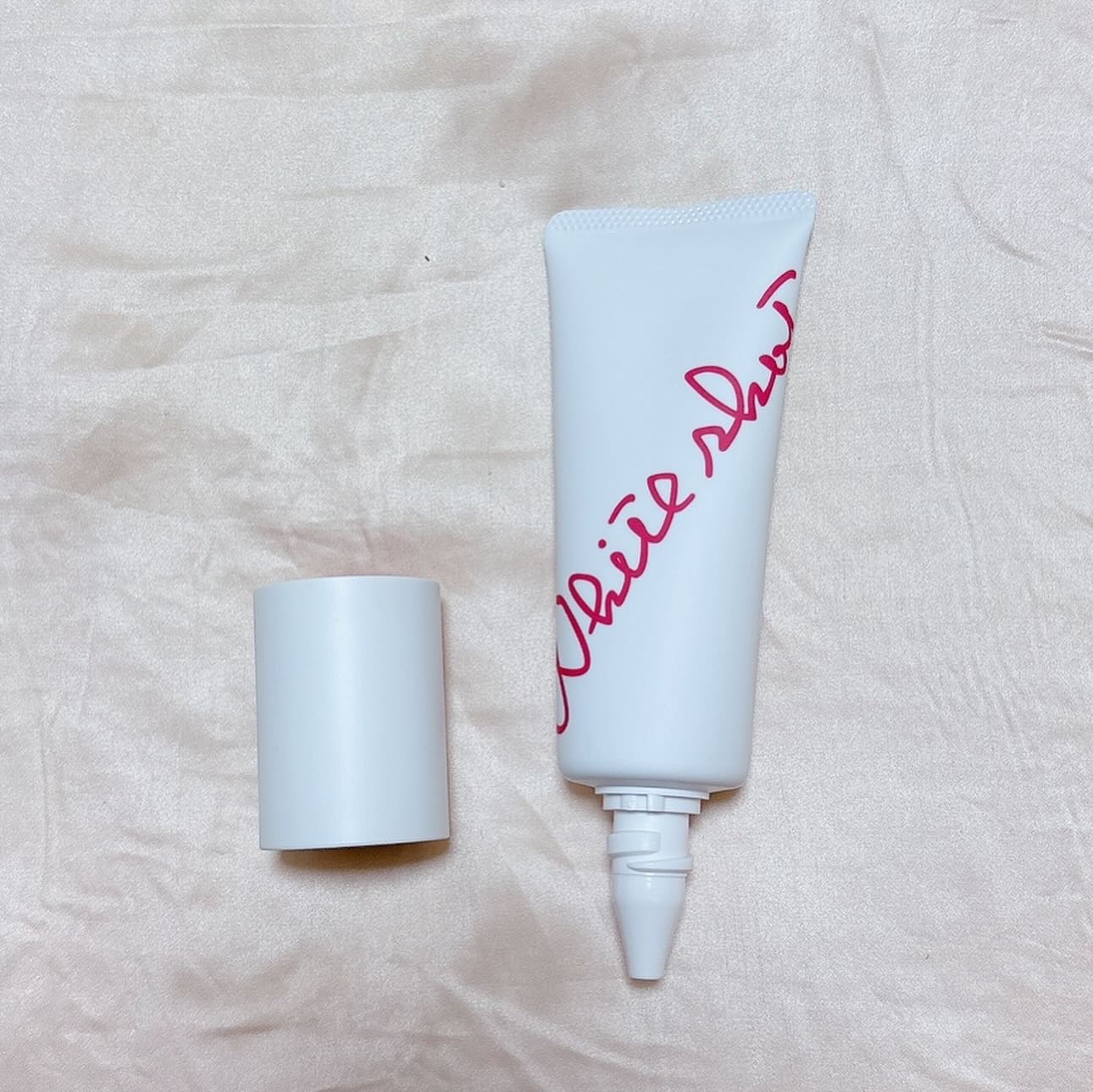 値下げPOLA ポーラ 新発売ホワイトショット セラムUV 0.6g×100包