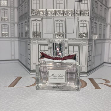 Dior モンテーニュコフレ 2020 そのに！
ぴぴと申します‪‪❤︎‬

経緯は1つ前の投稿をご覧下さい😌

ミスディオール ブルーミングブーケ

こちらに関しては大きさ比較もここでやってます(T_