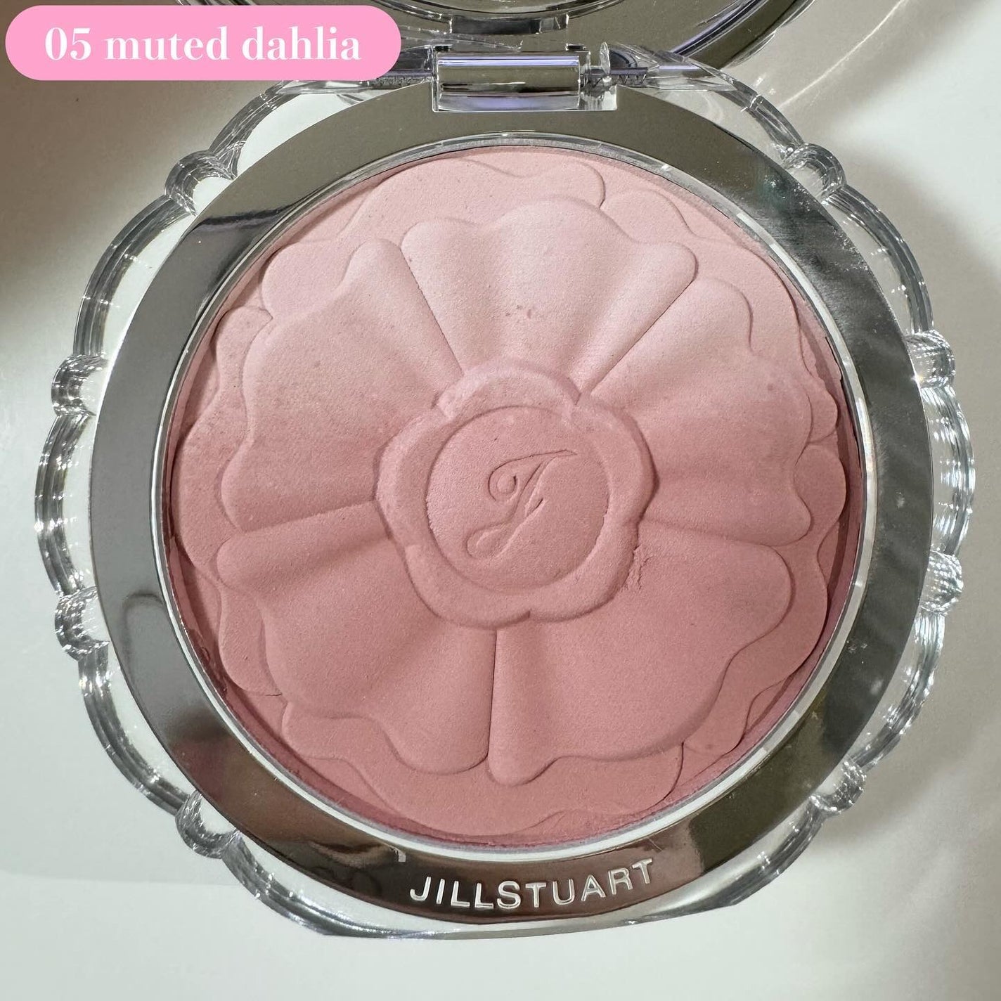 ジルスチュアート パステルペタル ブラッシュ/JILL STUART/パウダーチークを使ったクチコミ(4枚目)