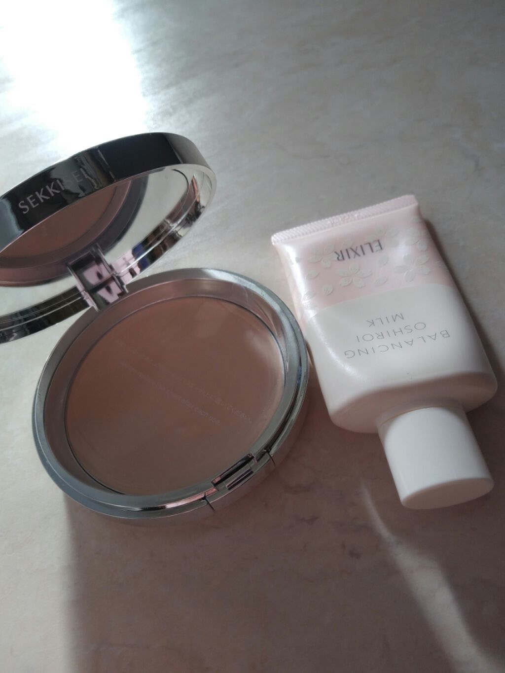 プレシャススノーⅢ/雪肌精/プレストパウダーを使ったクチコミ（1枚目）