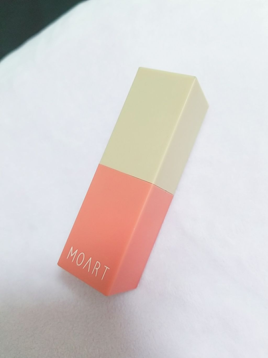 モアート ベルベットリップスティック/MOART/口紅を使ったクチコミ（2枚目）