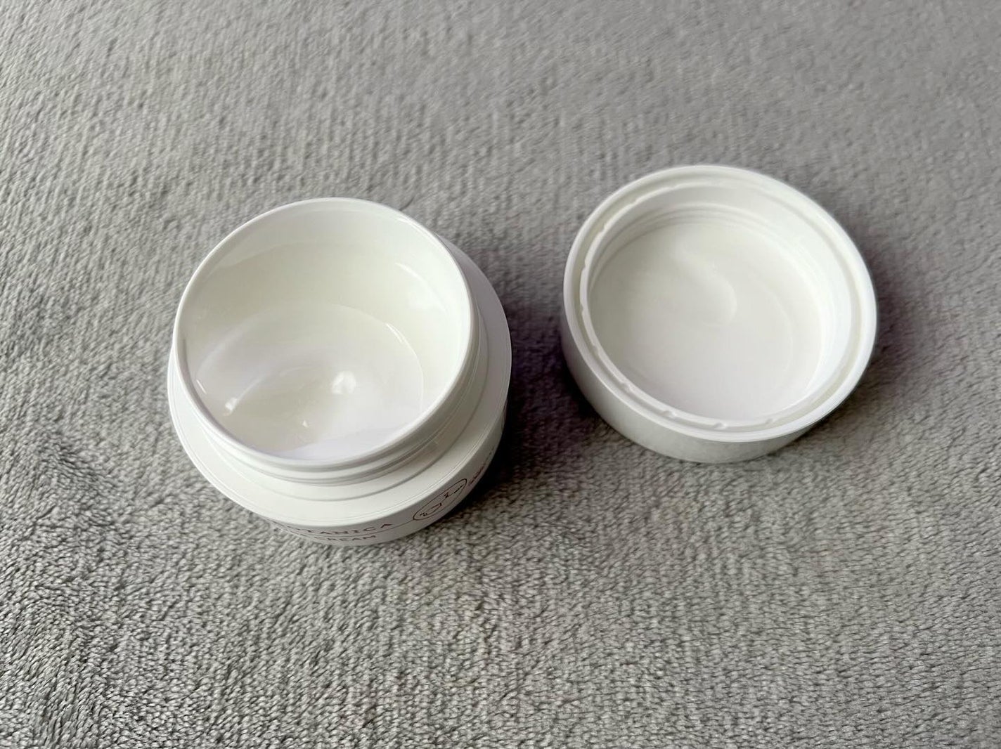 sakura✴︎フォロバ100 on LIPS 「アピボタニカモイスチャークリームナイアシンアミド11%配合のエ..」(2枚目)