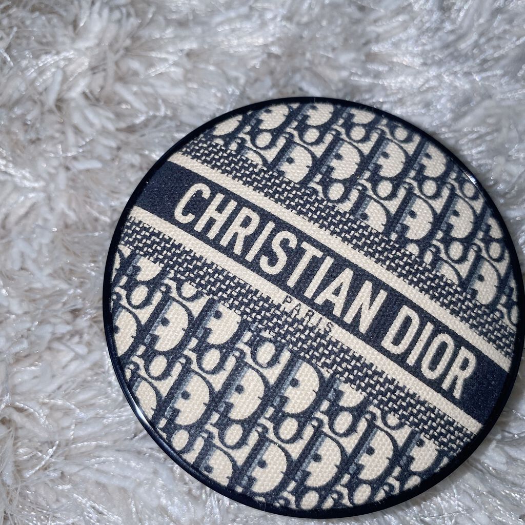 ディオールスキン フォーエヴァー クッション ディオールマニア エディション 0N ニュートラル/Dior/クッションファンデーションを使ったクチコミ（1枚目）