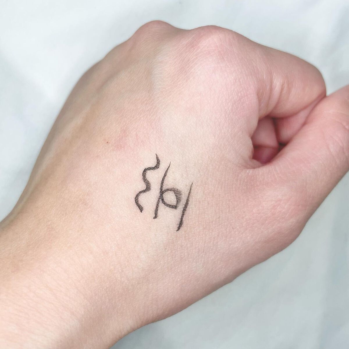 エーメイク マットリキッドアイライナー /A/mAke/リキッドアイライナーを使ったクチコミ(2枚目)