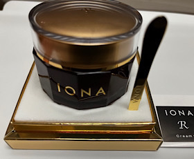 クリーム C/イオナR (イオナアール)/フェイスクリームを使ったクチコミ（2枚目）