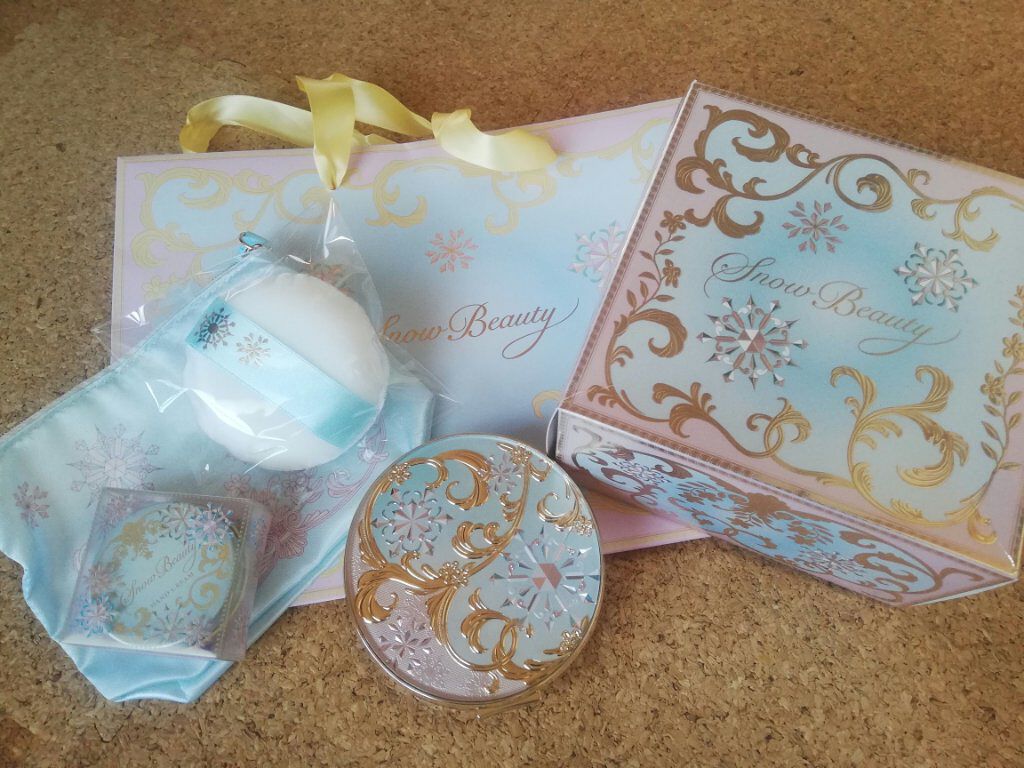 スノービューティー ホワイトニング スキンケアパウダーP2021 /スノービューティー/プレストパウダーを使ったクチコミ(1枚目)