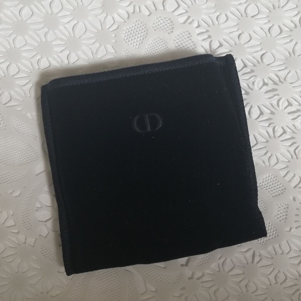 ディオールスキン ミネラル ヌード ルミナイザー パウダー/Dior/プレストパウダーを使ったクチコミ（2枚目）