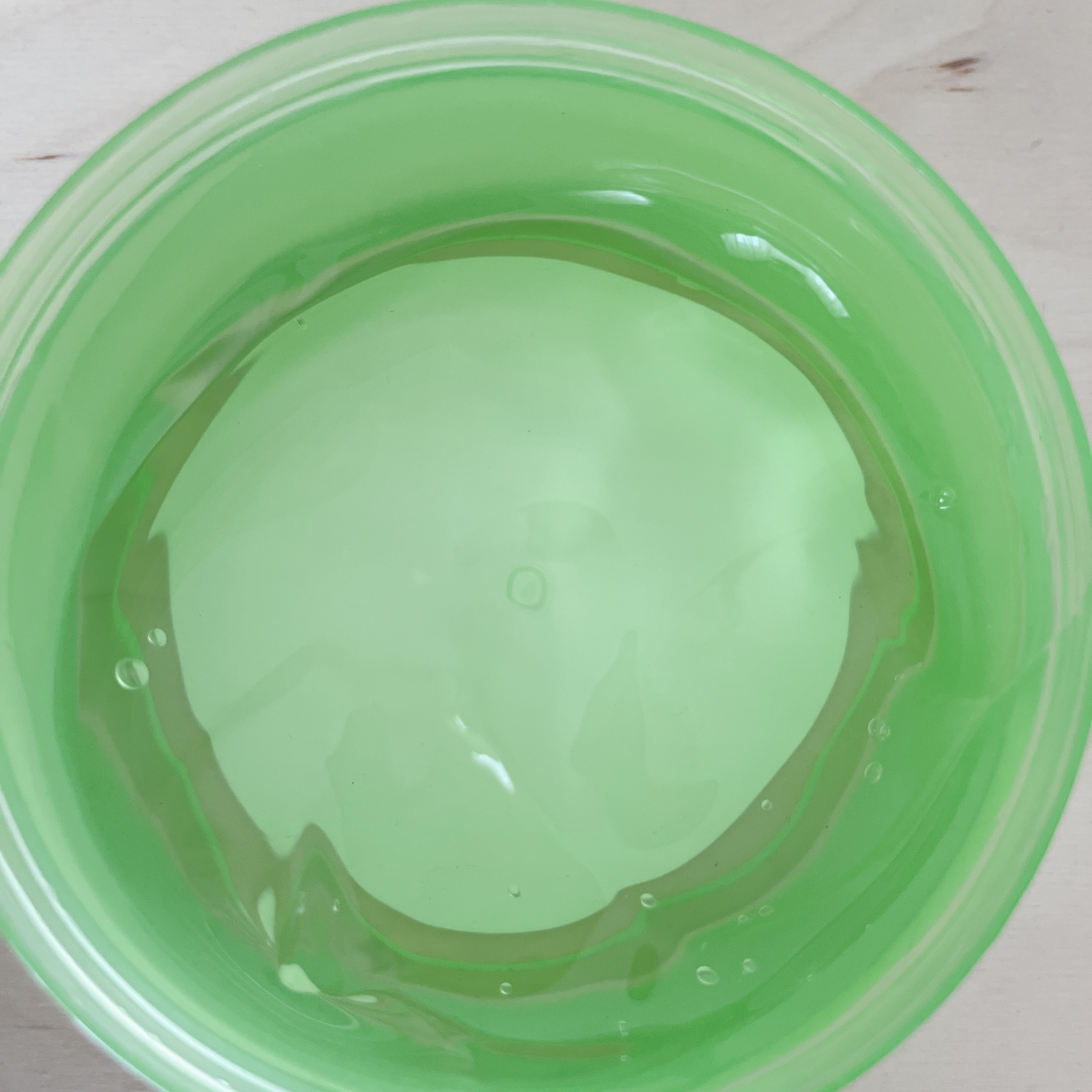 マイルド＆モイスチャーアロエジェル/ネイチャーリパブリック/ボディローションを使ったクチコミ（2枚目）