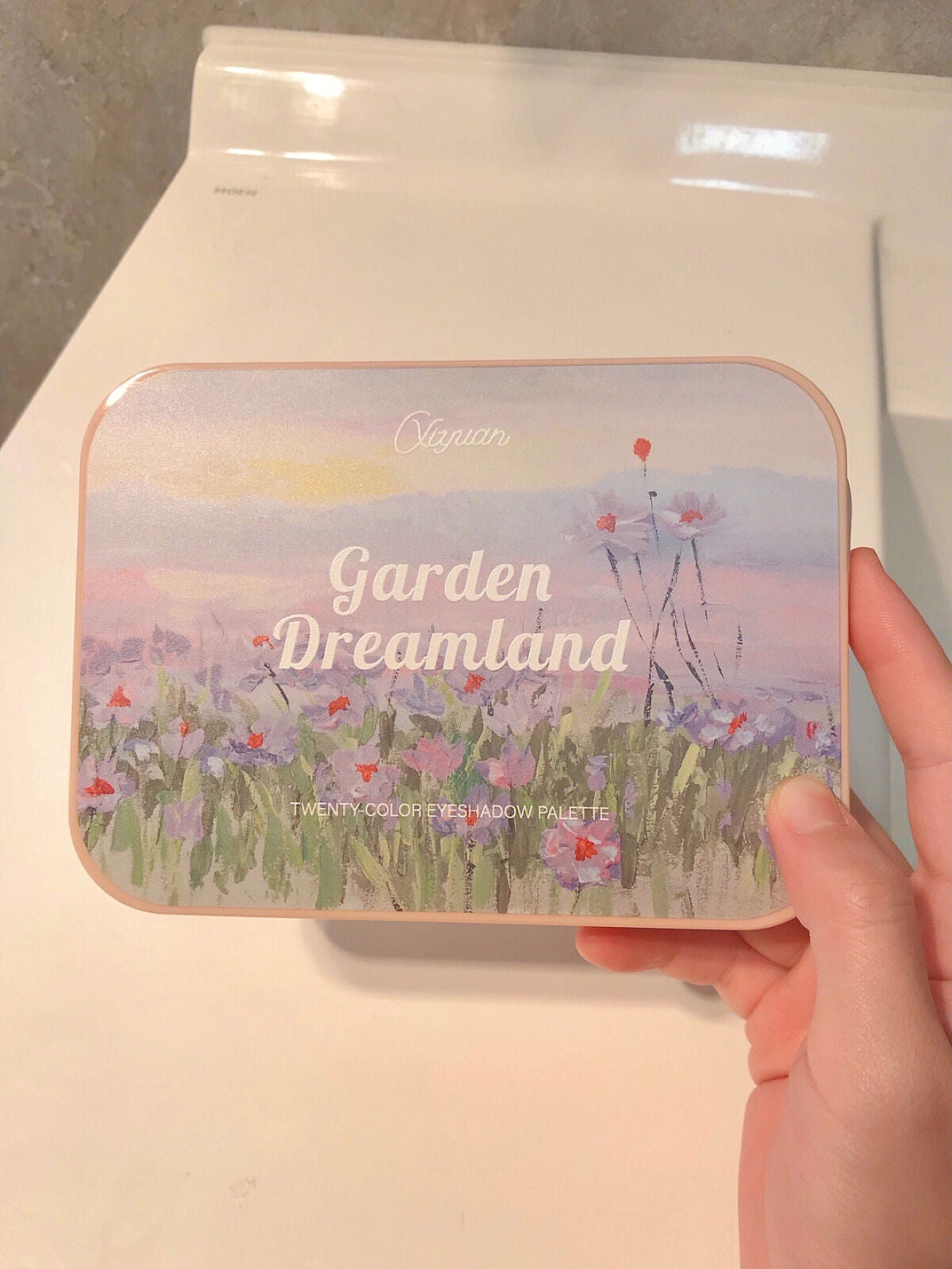 ゆうちゃん on LIPS 「ケースがすごく可愛いと思って買った!よく使う色がたくさん入って..」(3枚目)