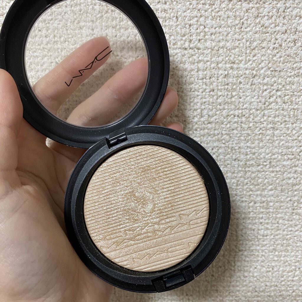 エクストラ ディメンション スキンフィニッシュ/M・A・C/プレストパウダーを使ったクチコミ（2枚目）