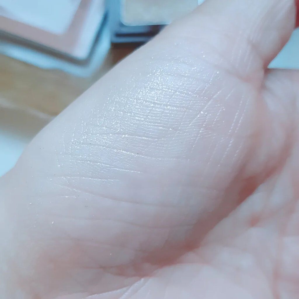 ブライトニングアイヴェール/HABA/単色アイシャドウを使ったクチコミ(4枚目)