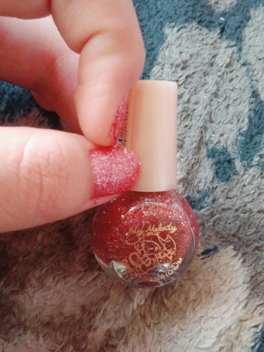 ななみ on LIPS 「お久しぶりにネイルの投稿にします!ダイソで、買ったネイルなんで..」(2枚目)