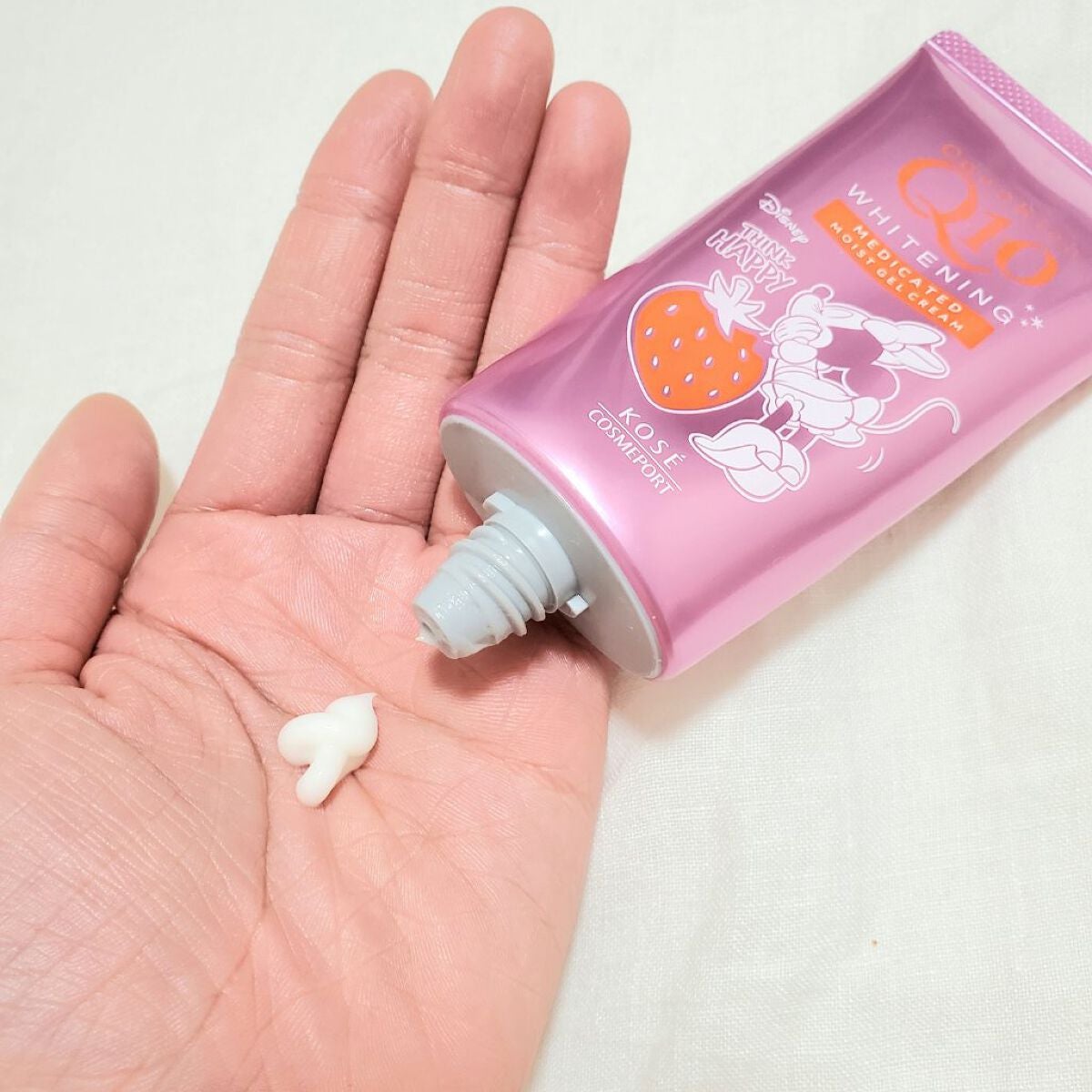 薬用ホワイトニング ハンドクリーム モイストジェル/コエンリッチQ10/ハンドクリームを使ったクチコミ(2枚目)