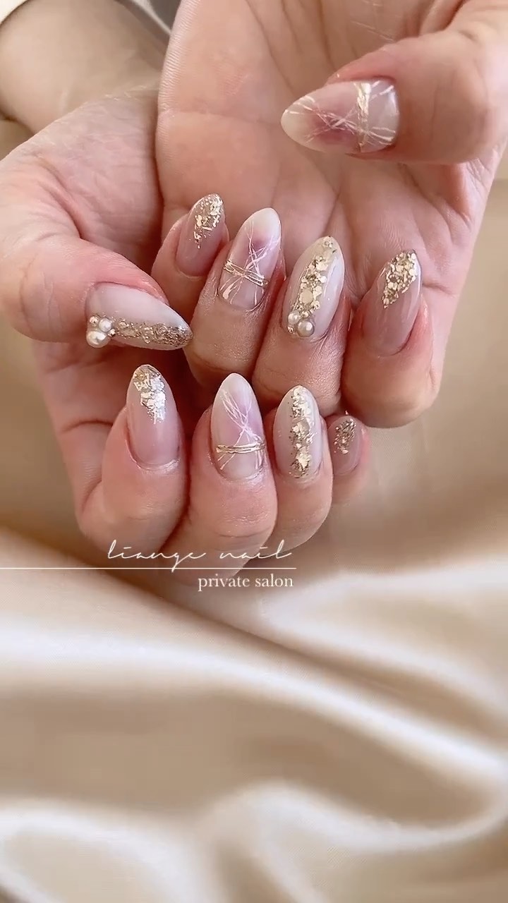 #ネイル,#冬ネイル,#大人ニュアンスネイル,#ニュアンスネイル,#ジェルネイル,#ミラーネイル,#パールネイル,#ビジューネイルのネイルデザイン