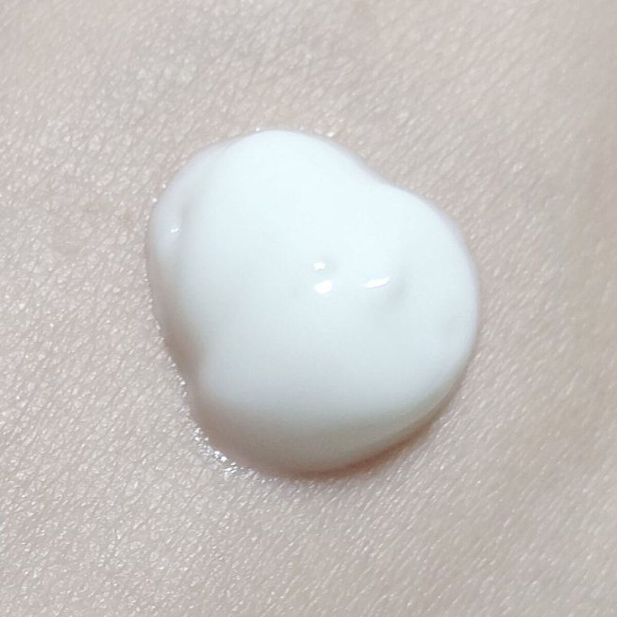 エイジングケアUVカットジェル/WHOMEE/日焼け止めジェルを使ったクチコミ（3枚目）