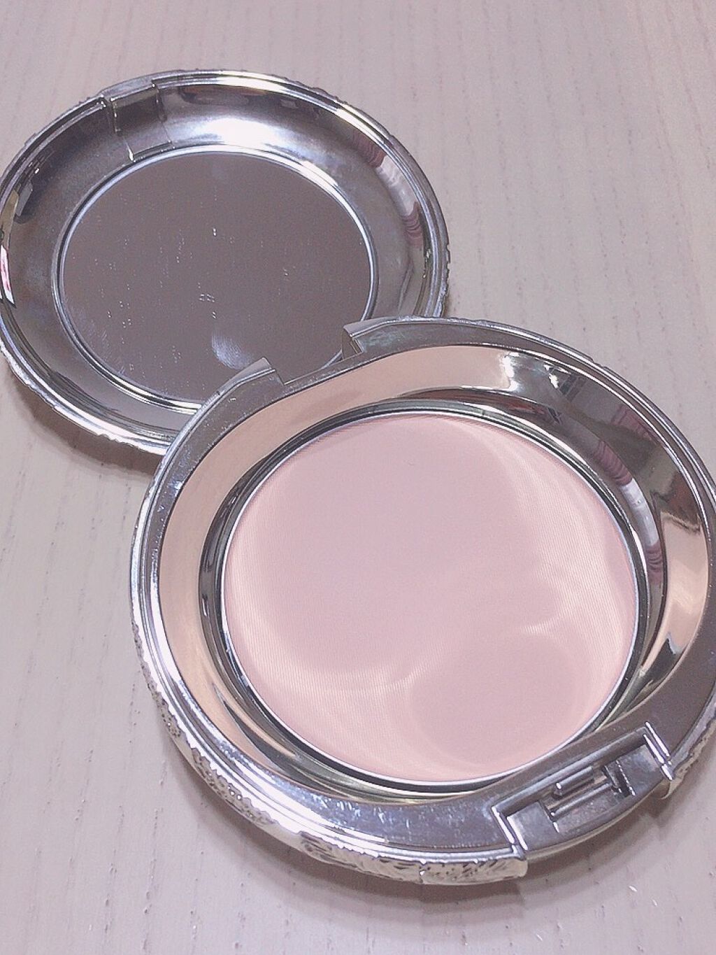 【旧品】マシュマロフィニッシュパウダー/キャンメイク/プレストパウダーを使ったクチコミ(2枚目)