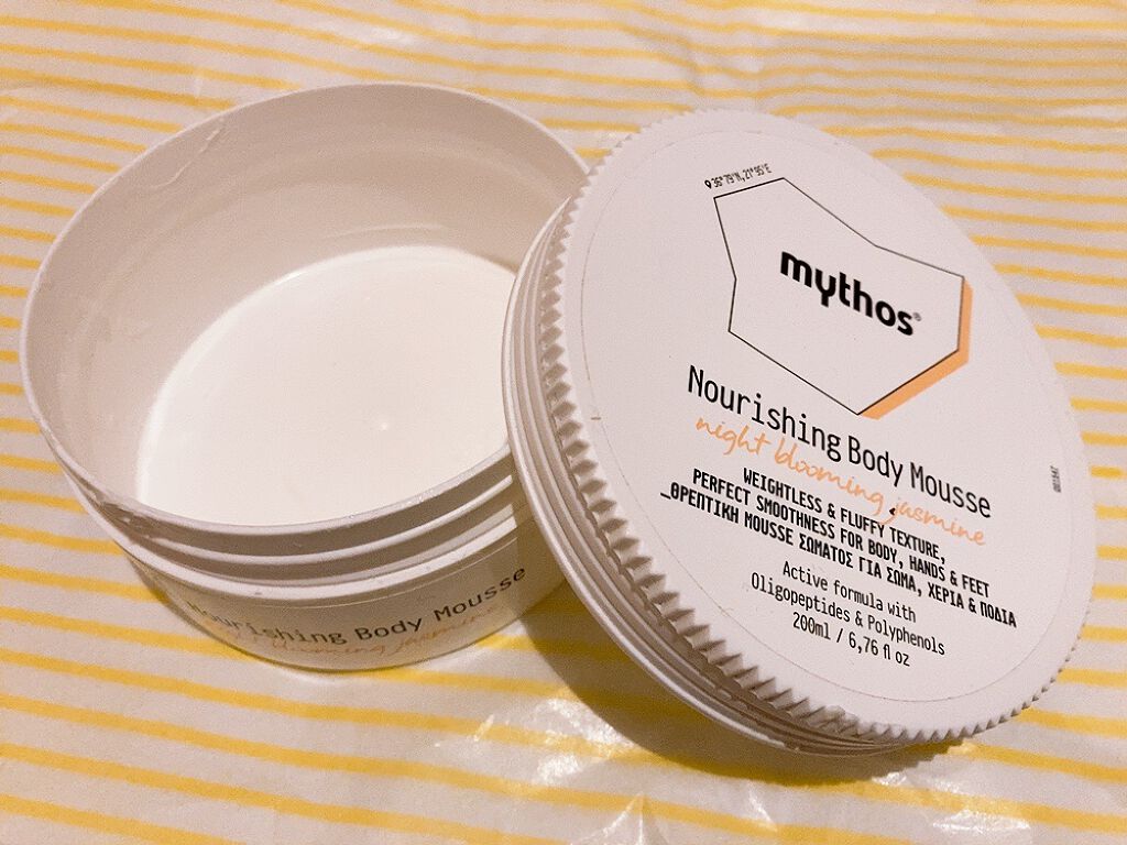 ギリシャのmythos(ミトス)という
オーガニックブランドのボディムース♡
ほぼ毎日使って2ヶ月で使い切り✨✨
腕のかさかさと背中の痒みが出なくなった🙌

香りがとても好みなのと
しっとりしているのにさらっとして
すぐに服を着られるのが
