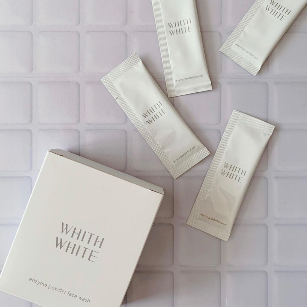 gumi【フォロバします♡】 on LIPS 「WHITHWHITEの酵素洗顔パウダー🍀✼••┈┈••✼••┈..」(1枚目)