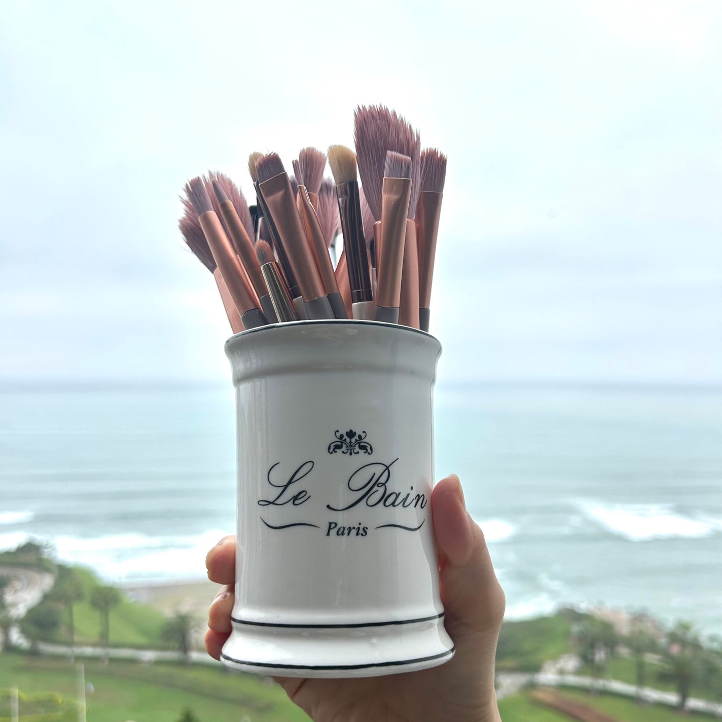 メイクブラシ専用クリーナー/DAISO/その他化粧小物を使ったクチコミ(7枚目)