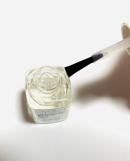 noiro トップコート グロッシー Sのクチコミ「noiro トップコート グロッシー S
友人におすすめされたので購入してみました!
すぐ乾.....」(2枚目)