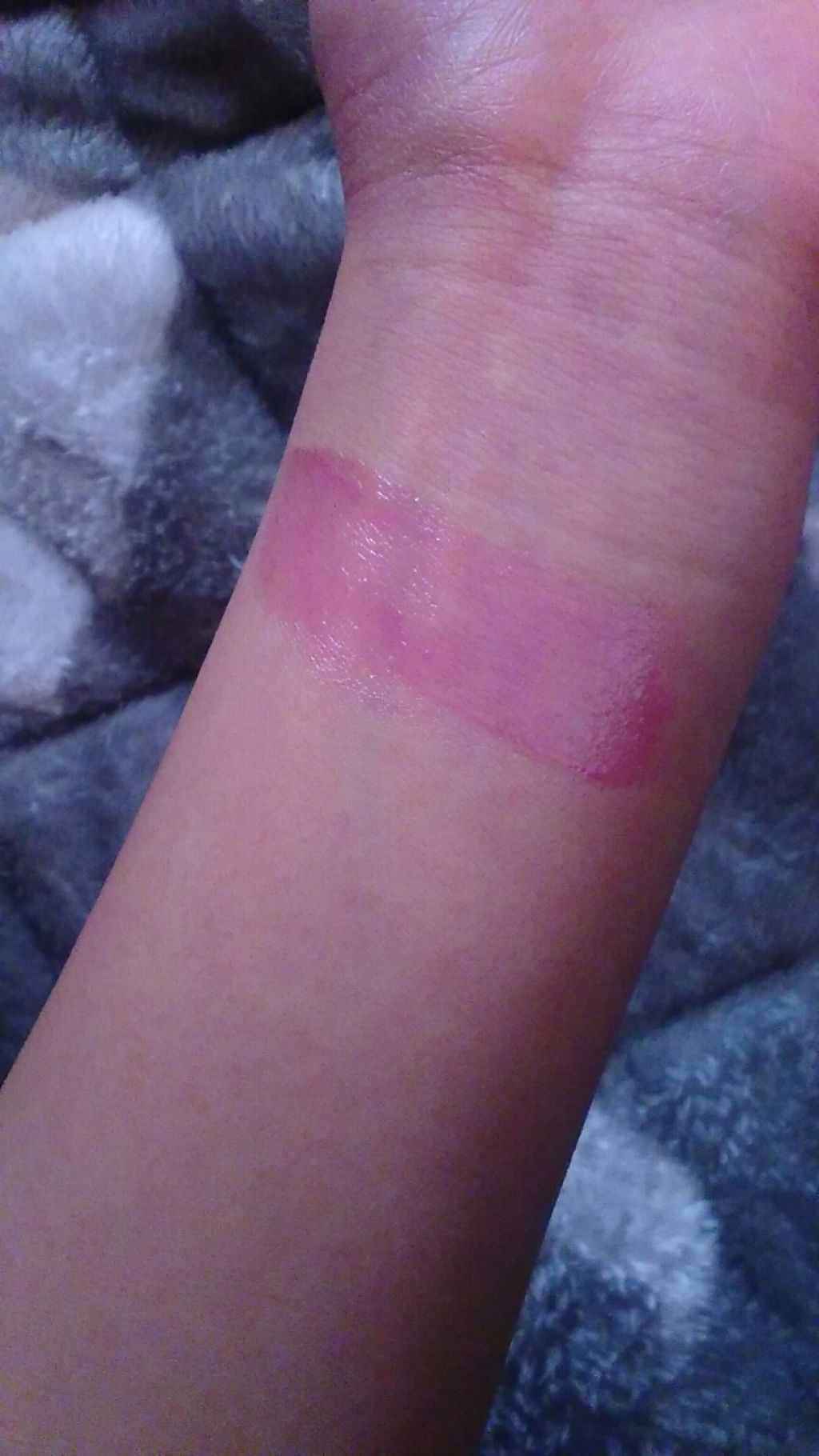 モイストピュアカラーリップ/ニベア/リップクリームを使ったクチコミ（2枚目）