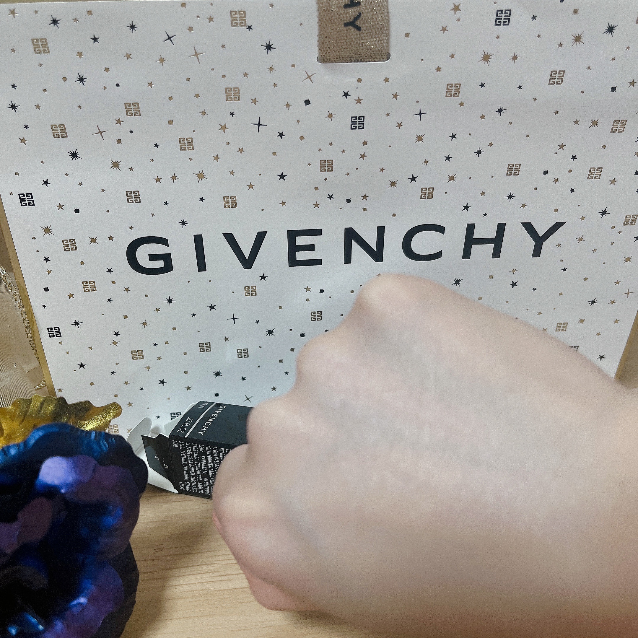 プリズム・リーブル・スキンケアリング・コレクター/GIVENCHY/化粧下地を使ったクチコミ（3枚目）