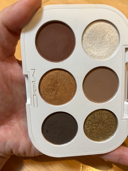 A&mm on LIPS 「MACスコールゴールズアイシャドウパレット×6キャビンゴールド..」(2枚目)