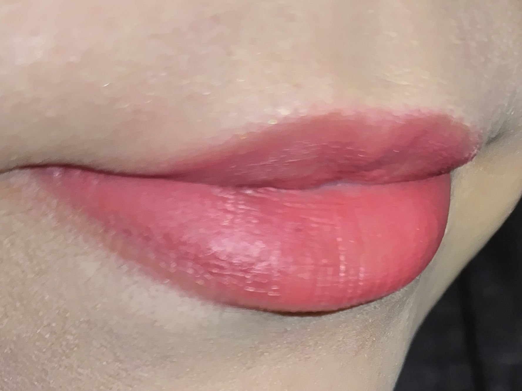 ロックドキス リップスティック コイ (ダスティー ローズ)/M・A・C/口紅を使ったクチコミ（3枚目）