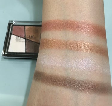 UR GLAM　VELVET EYE COLOR PALETTE/U R GLAM/パウダーアイシャドウを使ったクチコミ（3枚目）