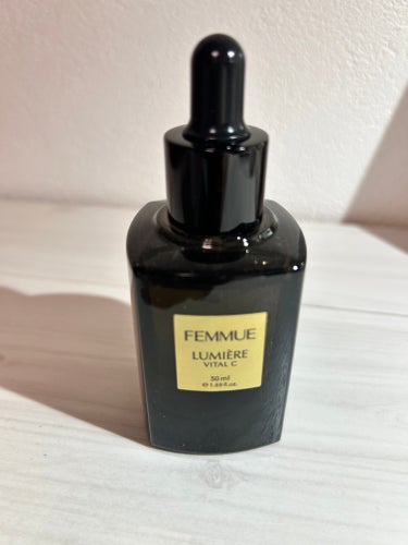 FEMMUE
ルミエール ヴァイタルC
BIGサイズ 50mL 12,430円
30ml 8,800円
10ml 3,300円

👑LIPSベストコスメ2023
ブースター・導入液部門1位
FEMMUE