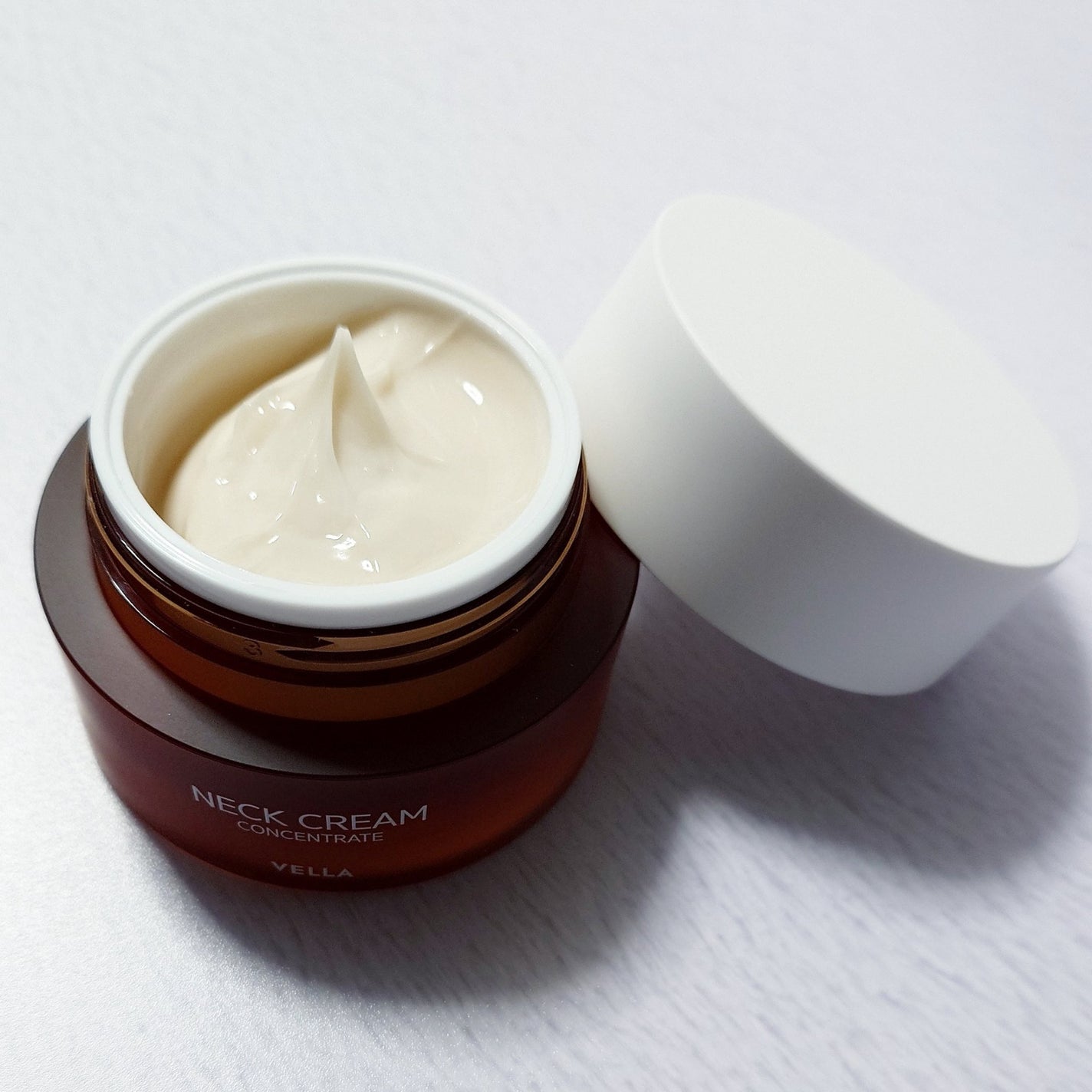 ベラ アルティメットエージ ネッククリーム/VELLA/フェイスクリームを使ったクチコミ(6枚目)