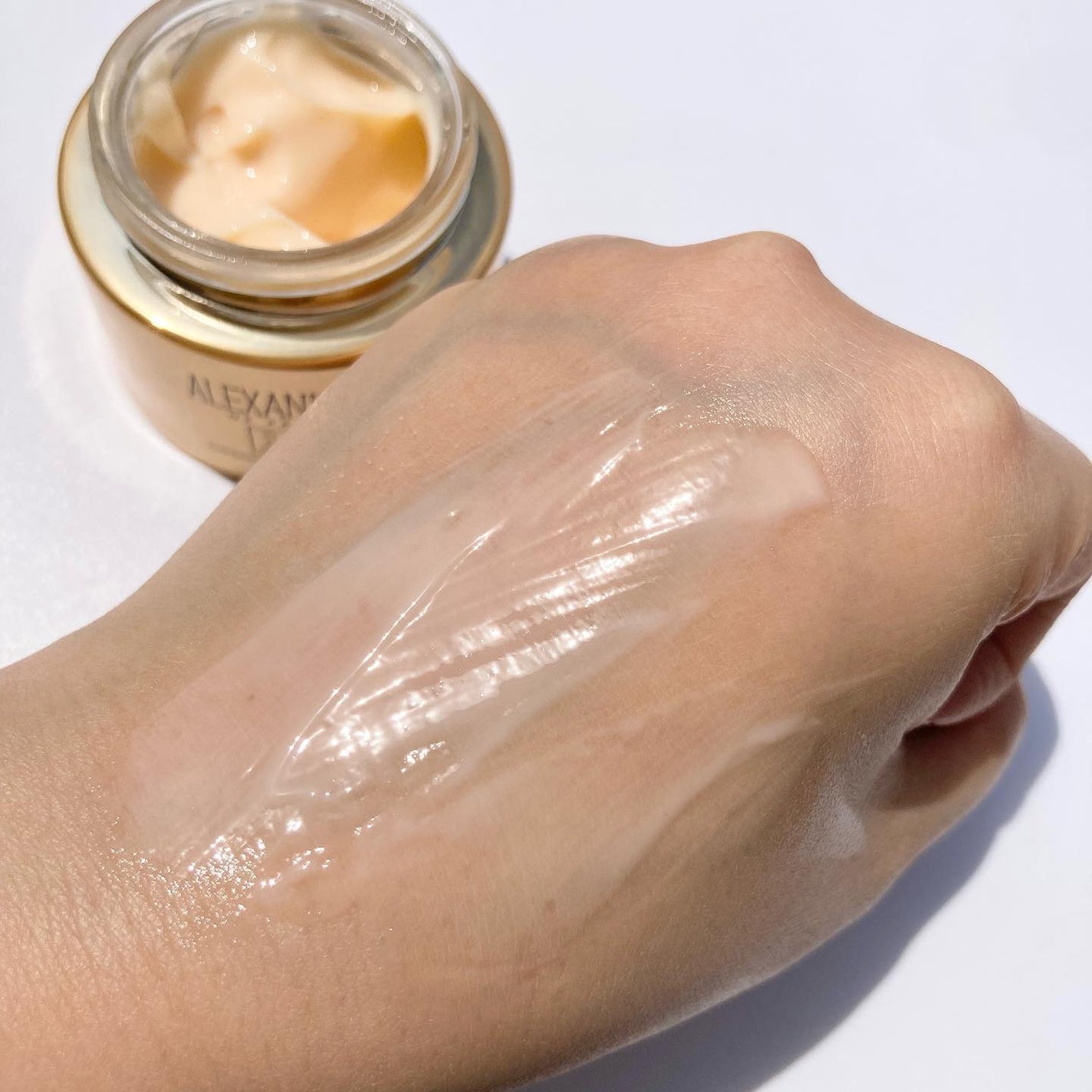 しろいぱんだ on LIPS 「#ガチモニター_アレクサンドルドゥパリロレアルグループが日本人..」(7枚目)