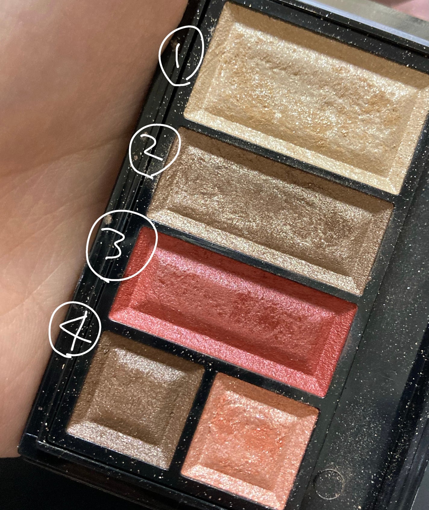 ジューシーピュアアイズ/キャンメイク/アイシャドウパレットを使ったクチコミ(5枚目)