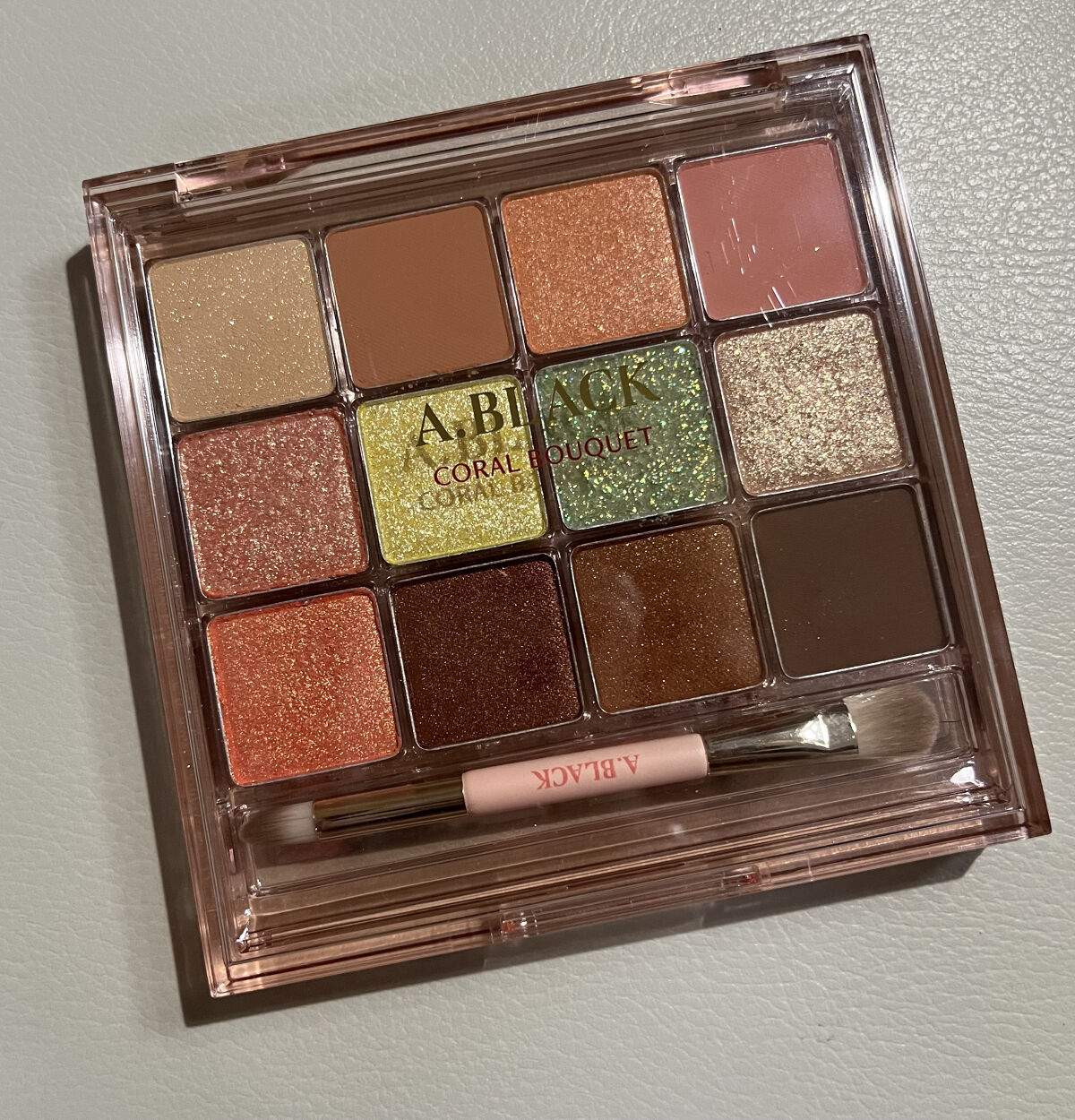 グラムチェンジマルチパレット 03 コーラルブーケ/A.BLACK/マルチパレットを使ったクチコミ（2枚目）