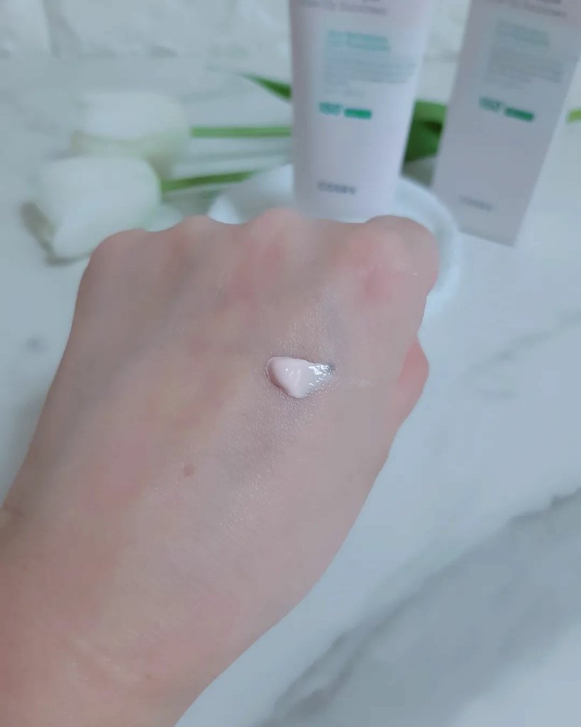 アロエ54.2アクアトーンアップUVクリーム　SPF50+ PA++++/COSRX/日焼け止めクリームを使ったクチコミ（2枚目）