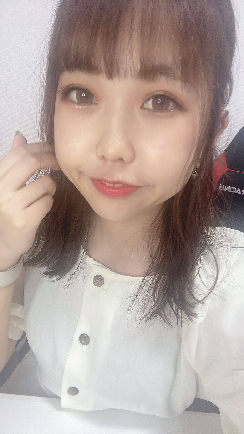 写真で激盛れアイシャドウ💫💫

Instagramに投稿する写真を撮るときはいつもよりちょっと濃いめにメイクしてるのです

そのときに本当におすすめなのがこのアイシャドウ💓

コスパも良いし発色も言うことなし！！！

いろんな色展開し