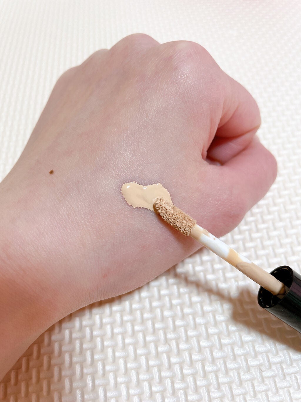 カバーパーフェクション チップコンシーラー/the SAEM/リキッドコンシーラーを使ったクチコミ(2枚目)