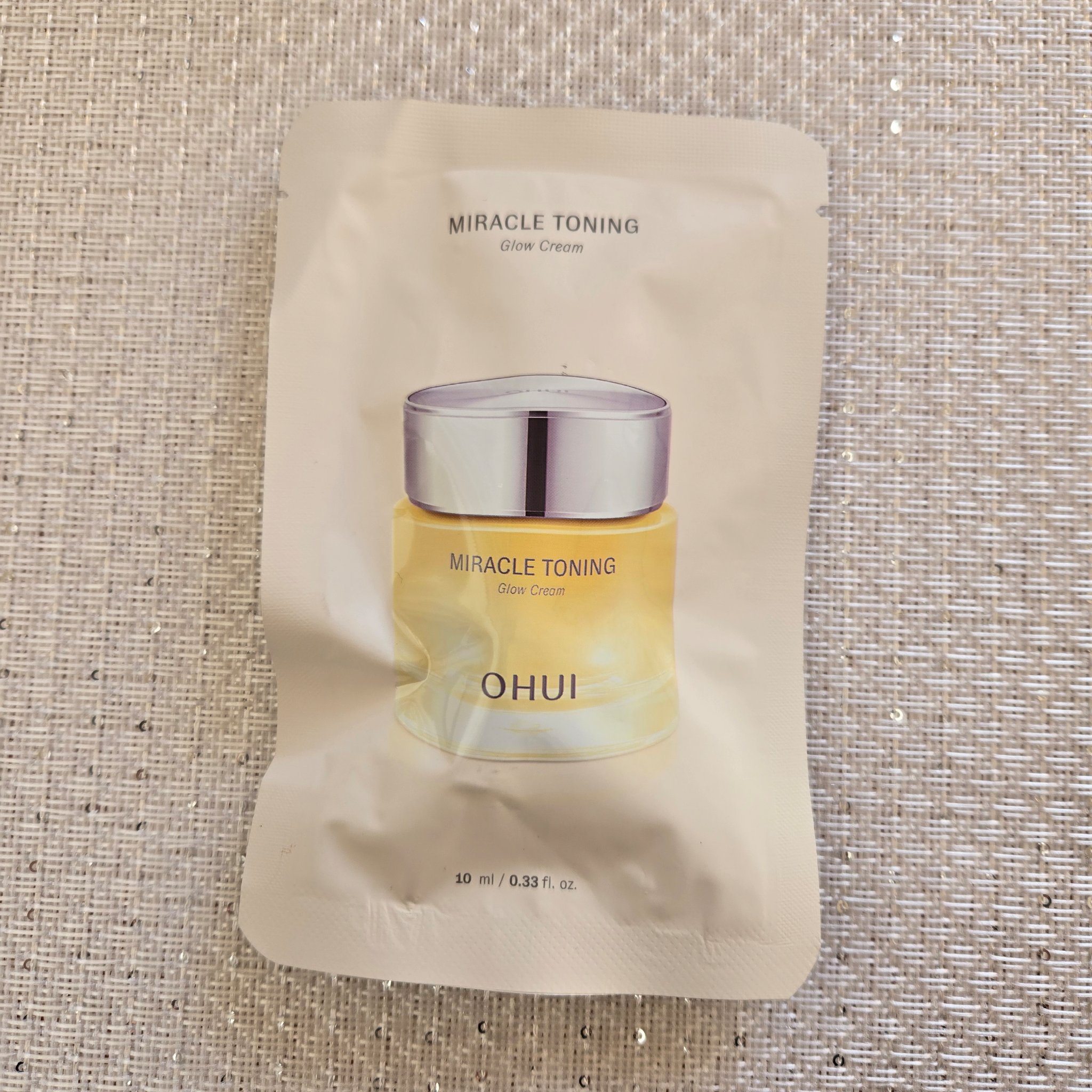 ミラクルトーニンググロークリーム/OHUI/フェイスクリームを使ったクチコミ（3枚目）