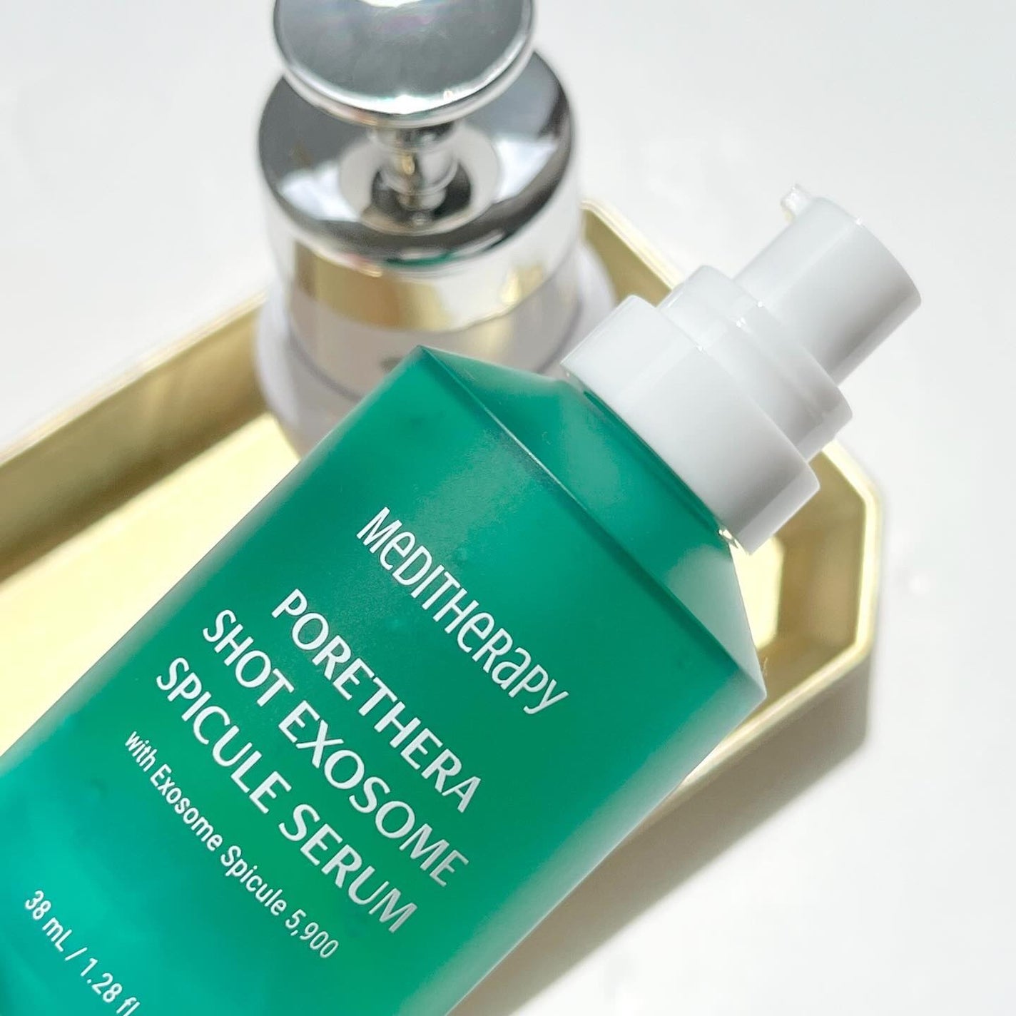 ポアセラショットエクソソームスピキュールセラム& ミニマイザー美顔/MEDITHERAPY/美容液を使ったクチコミ(2枚目)