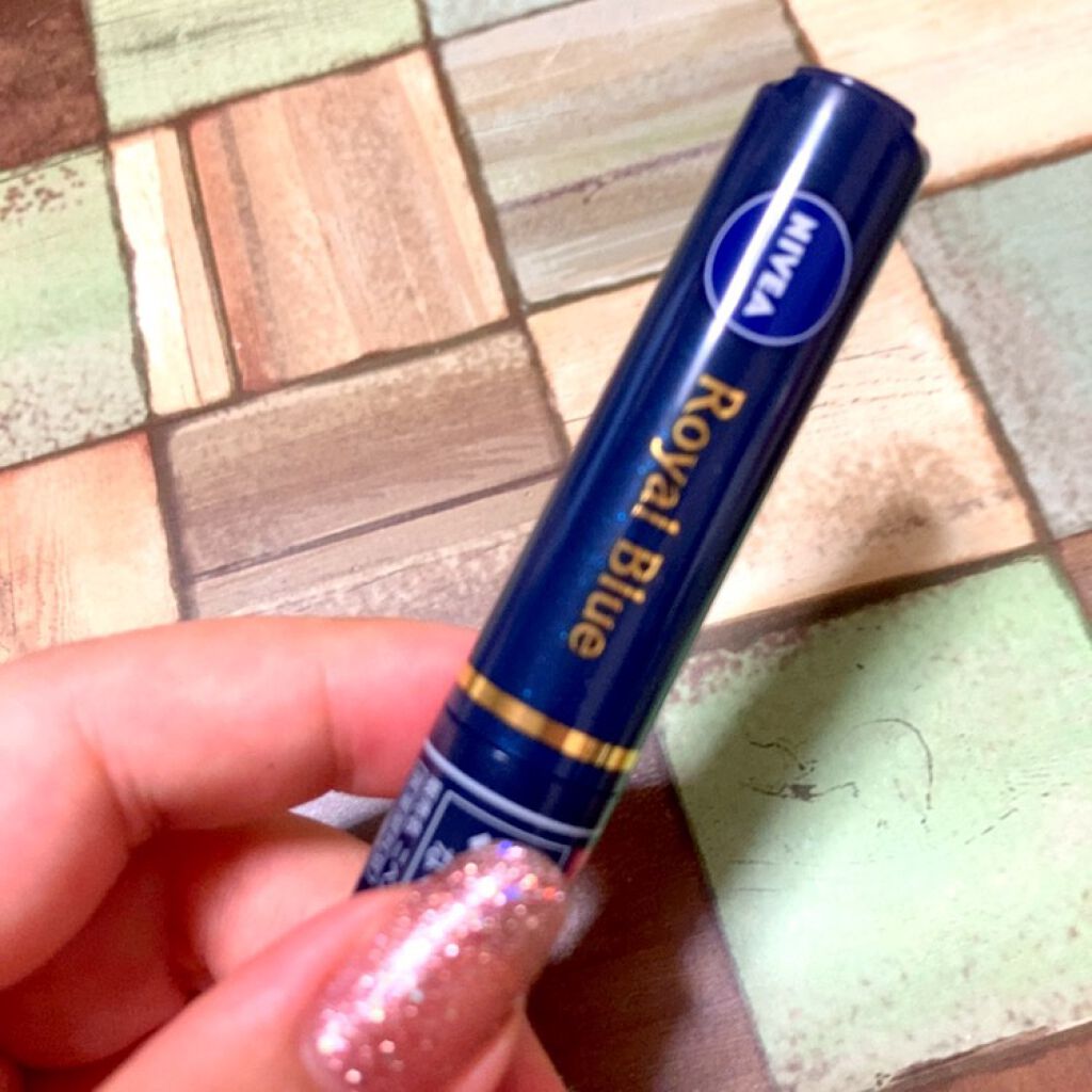 ニベア ロイヤルブルーリップ しっとりもっちりタイプ/ニベア/リップクリームを使ったクチコミ(2枚目)
